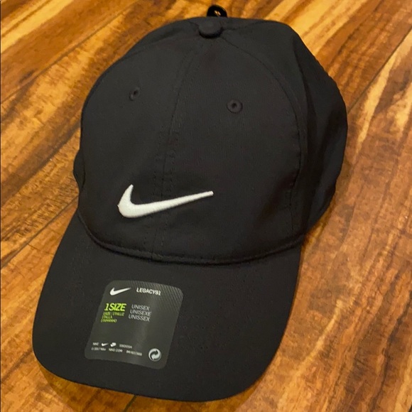 Nike Golf baseball cap NWT